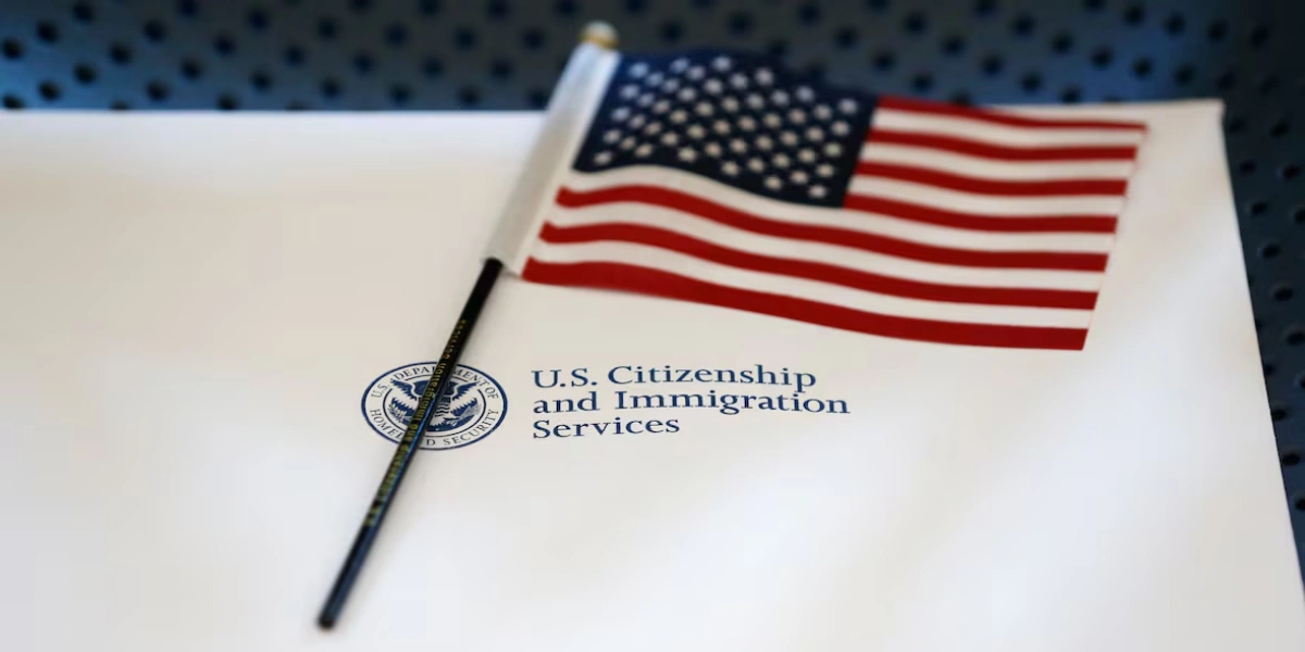 美国绿卡新规震惊全球，申请人必须返回原籍国提交申请